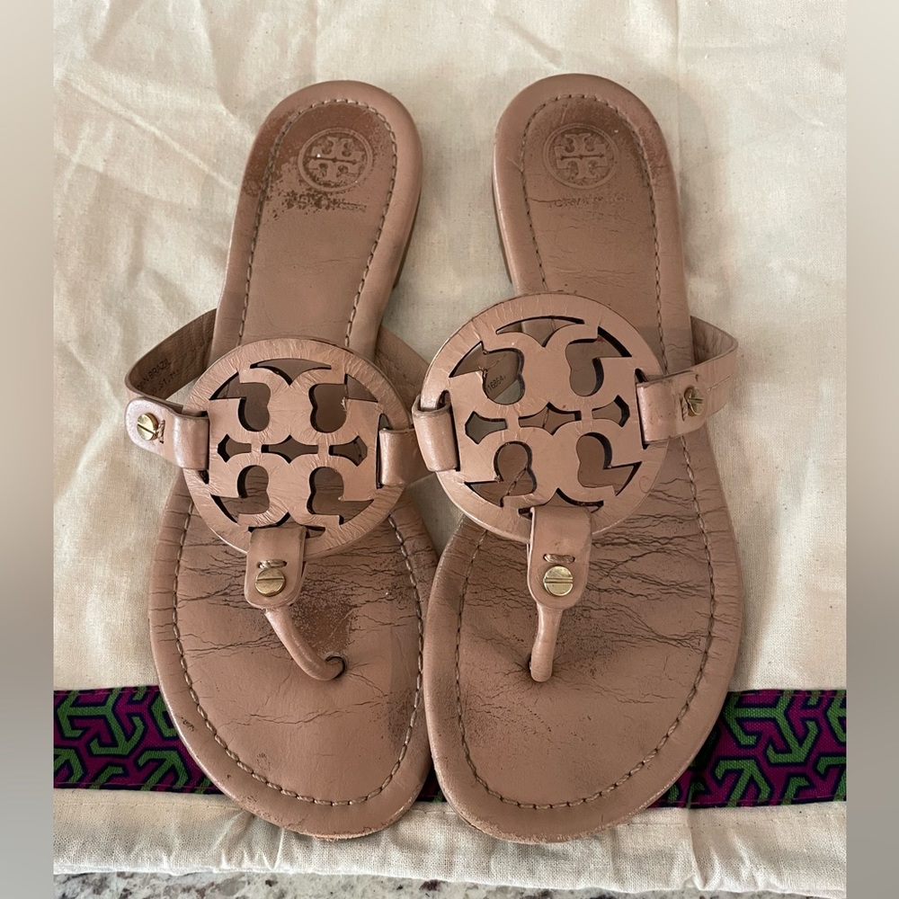 Tory Burch Miller Sandals SIZE 7 (color: makeup)